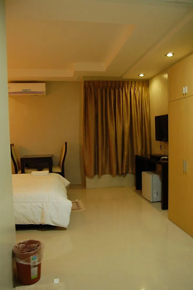 Rumi Apartelle Hotel Angeles